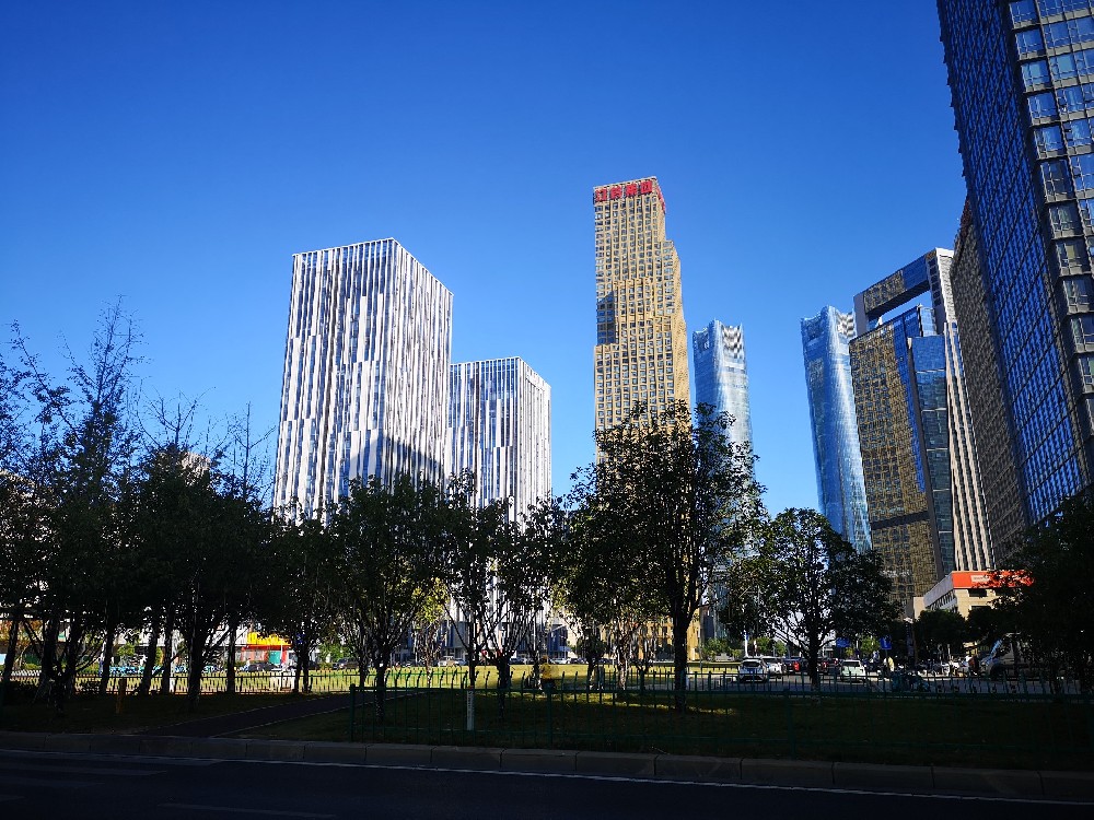 楼宇自控系统的出现，使得现代建筑更加智能化、高效化